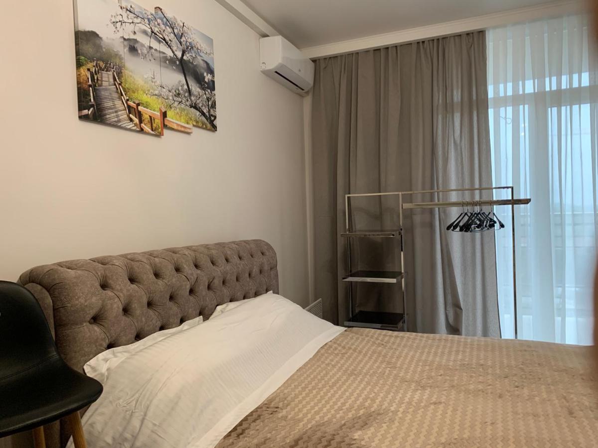 Апартаменти-Студія На Герцена TTchernivtsi Extérieur photo
