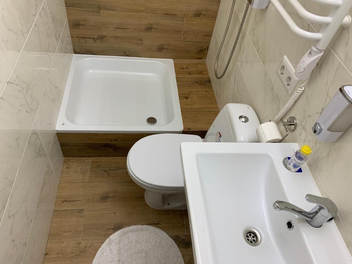 Апартаменти-Студія На Герцена TTchernivtsi Extérieur photo