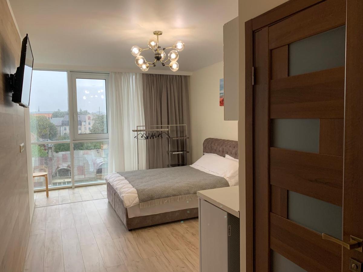 Апартаменти-Студія На Герцена TTchernivtsi Extérieur photo