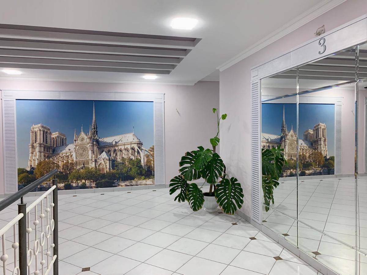 Апартаменти-Студія На Герцена TTchernivtsi Extérieur photo