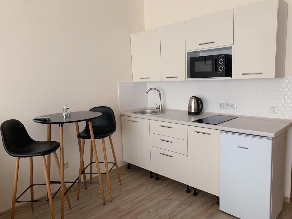 Апартаменти-Студія На Герцена TTchernivtsi Extérieur photo